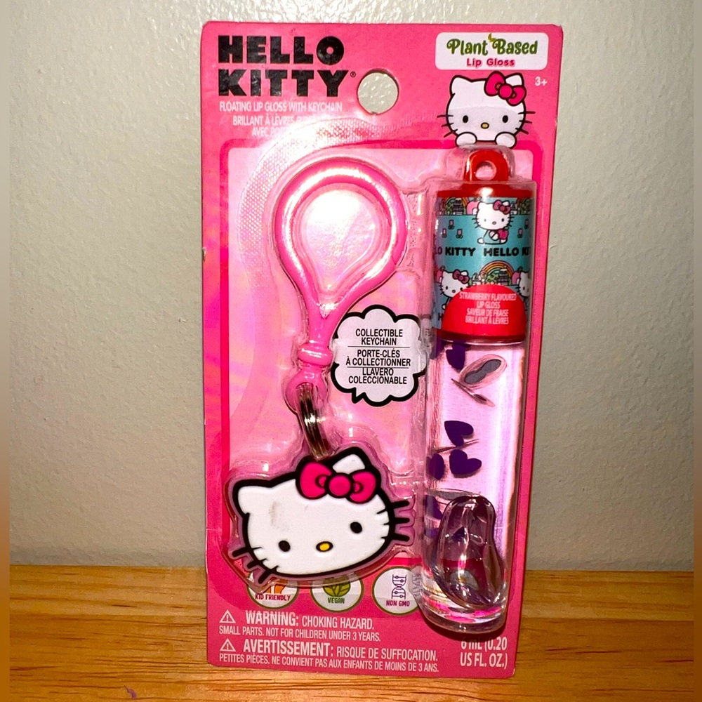 Hello Kitty
Key Chain
Lip Gloss